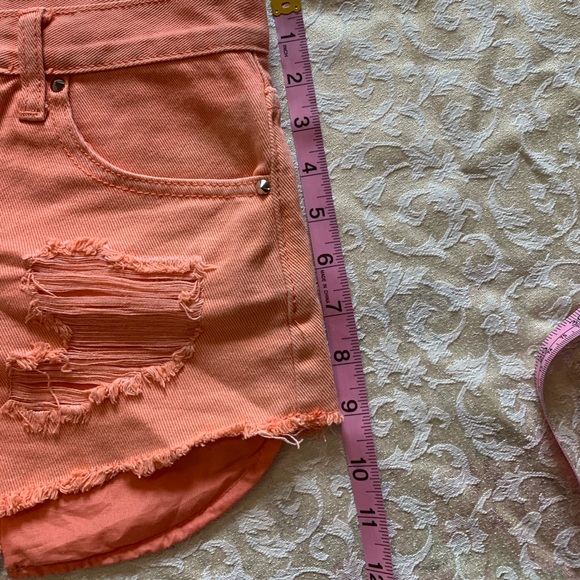 Forever 21 shorts, Daisy duke stlye - Picture 5 of 9